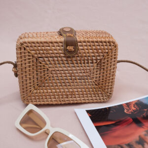 Small MOQ Products Rectangle Vintage Fashion For Women R 38 11 001 04