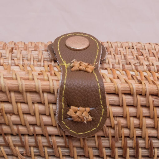 Small MOQ Products Rectangle Vintage Fashion For Women R 38 11 001 04