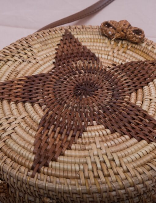 Small MOQ Products Round Vintage Star Pattern Rattan Bag Vietnam R 38 11 001 03