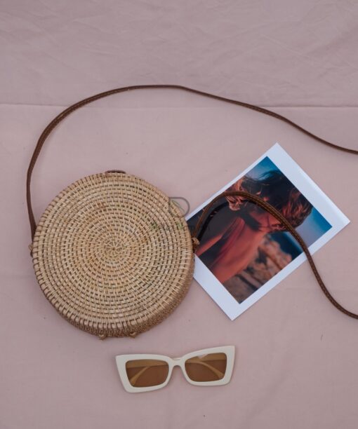Small MOQ round vintage beach 20x8 cm round straw bag rattan beach bag rattan woven bag R 42 11 001 01