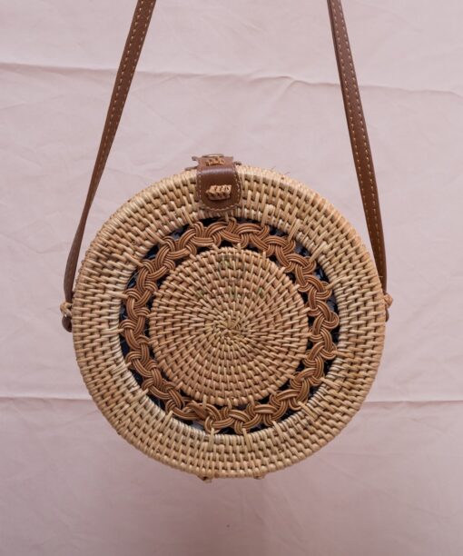 hot trend products round vintage twist pattern 20x8 cm rattan bag straw cosmetic bag rattan woven bag R 42 11 002 01