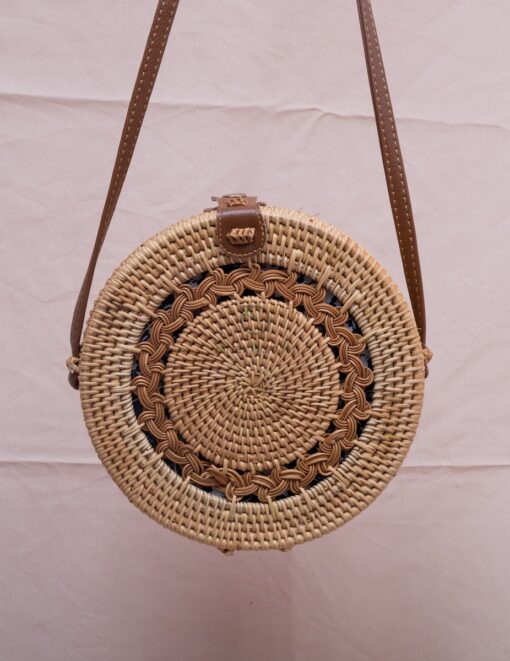 hot trend products round vintage twist pattern 20x8 cm rattan bag straw cosmetic bag rattan woven bag R 42 11 002 01