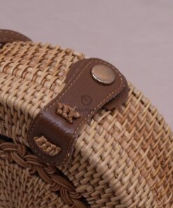 hot trend products round vintage twist pattern 20x8 cm rattan bag straw cosmetic bag rattan woven bag R 42 11 002 01