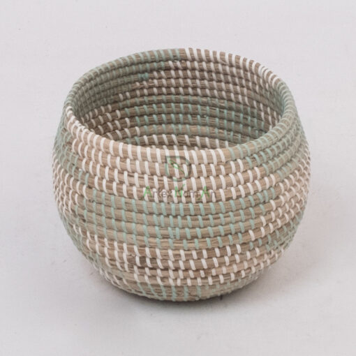 Eco Friendly Mini Round Woven Seagrass Indoor Planter Pot SG 09 05 455 01