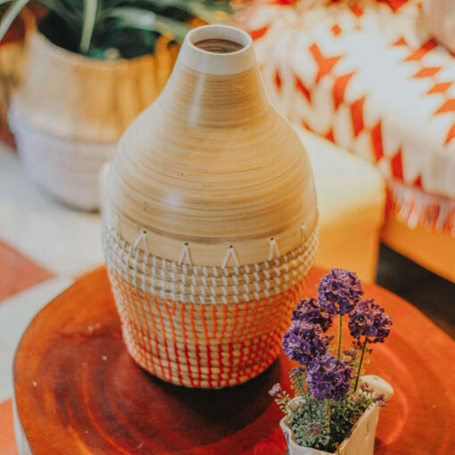 Home Decorative Seagrass And Bamboo Red Vase Made In Vietnam SGS 09 02 030 01