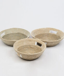 Seagrass basket weaved with plastic string with cut-out handles SG 09 05 393 01