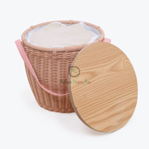 Eco-friendly Round Rattan Picnic Basket with Handle & Lid R 09 05 183 01
