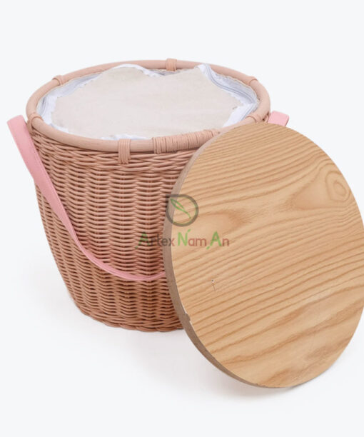 Eco-friendly Round Rattan Picnic Basket with Handle & Lid R 09 05 183 01