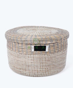 Handmade round seagrass storage box with lid for home and kitchen