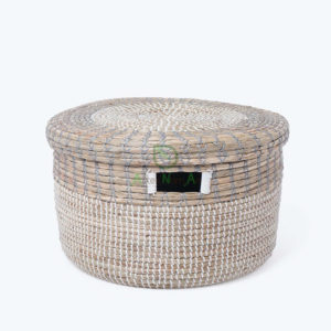 Handmade round seagrass storage box with lid for home and kitchen