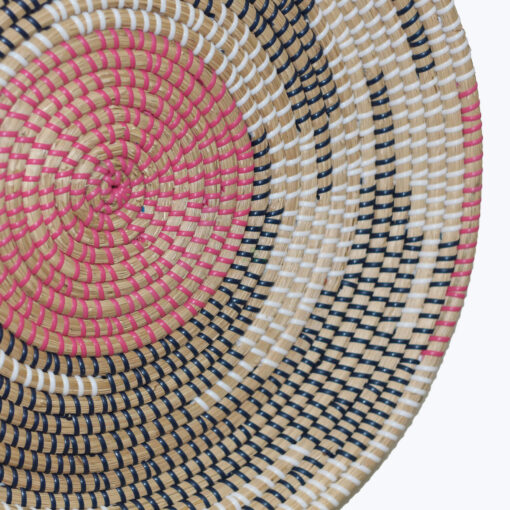 natural round decorative seagrass wall basket for living room and bedroom