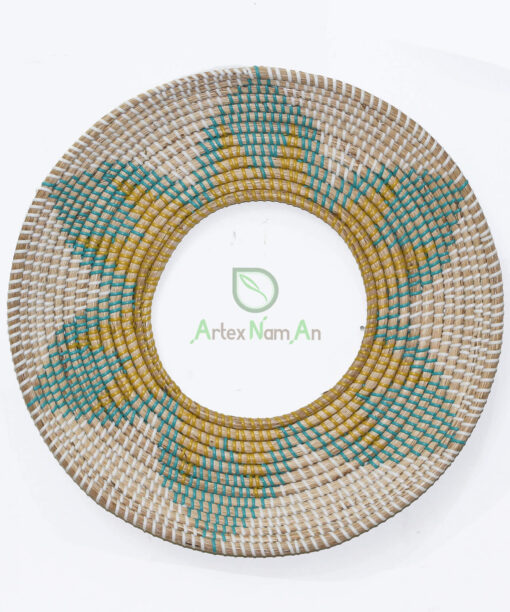eco-friendly round seagrass wall decor basket for home decor