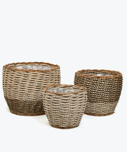 Set of seagrass wicker planter with plastic lining