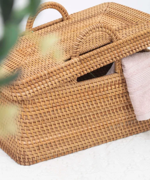 Shop Wholesale Natural Rattan Storage Basket with lid and premium design for modern room organization. Ideal for home, office, HORECA and retail spaces. We welcome bulk orders, OEM/ODM collaborations, and private label projects for retailers, wholesalers, sourcing agents, and HORECA buyers.