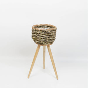 Seagrass planter with removable stands 6