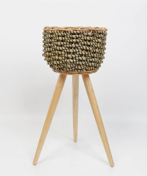 Seagrass planter with removable stands 6