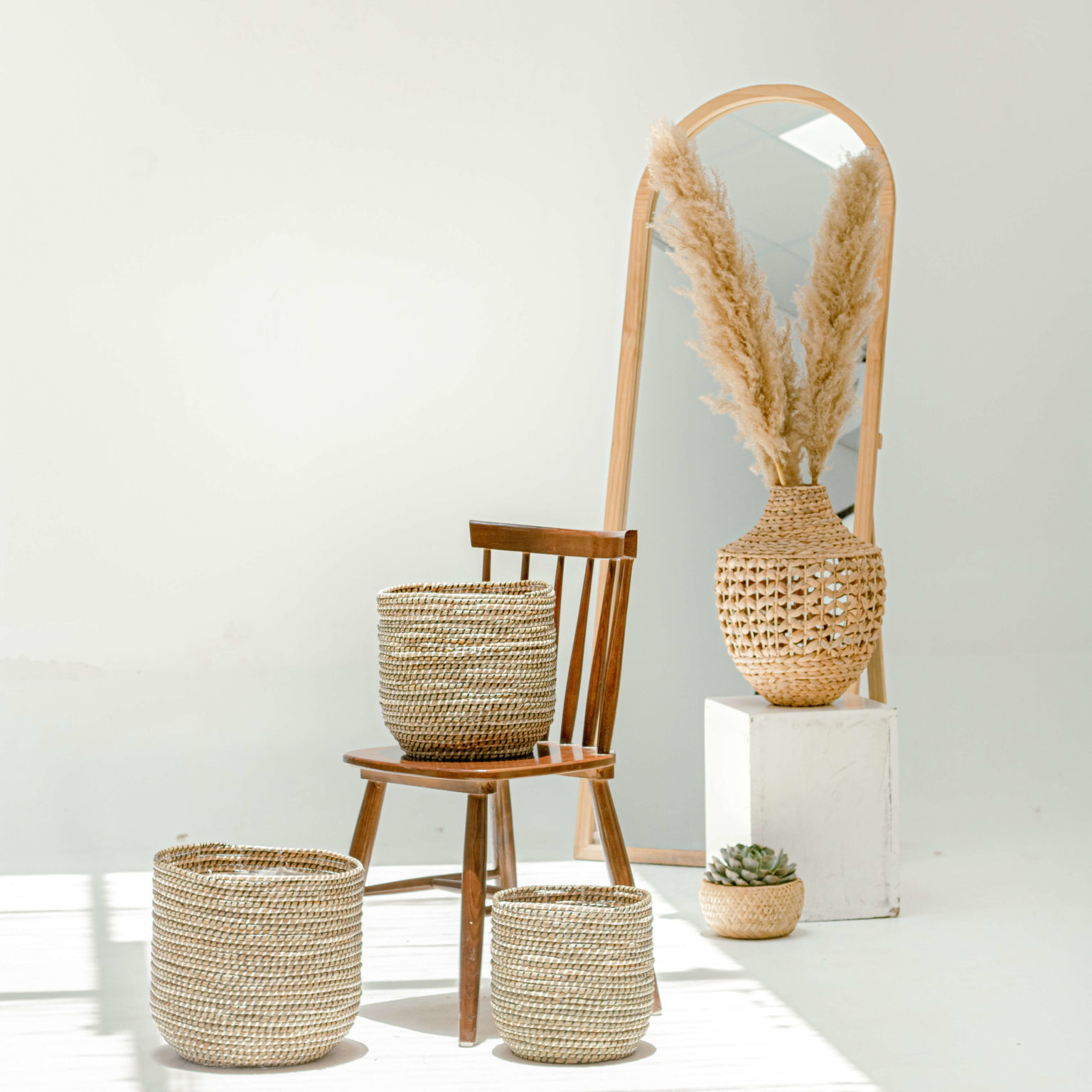 White Seagrass Wicker Scandinavian Plant Pots Wholesale