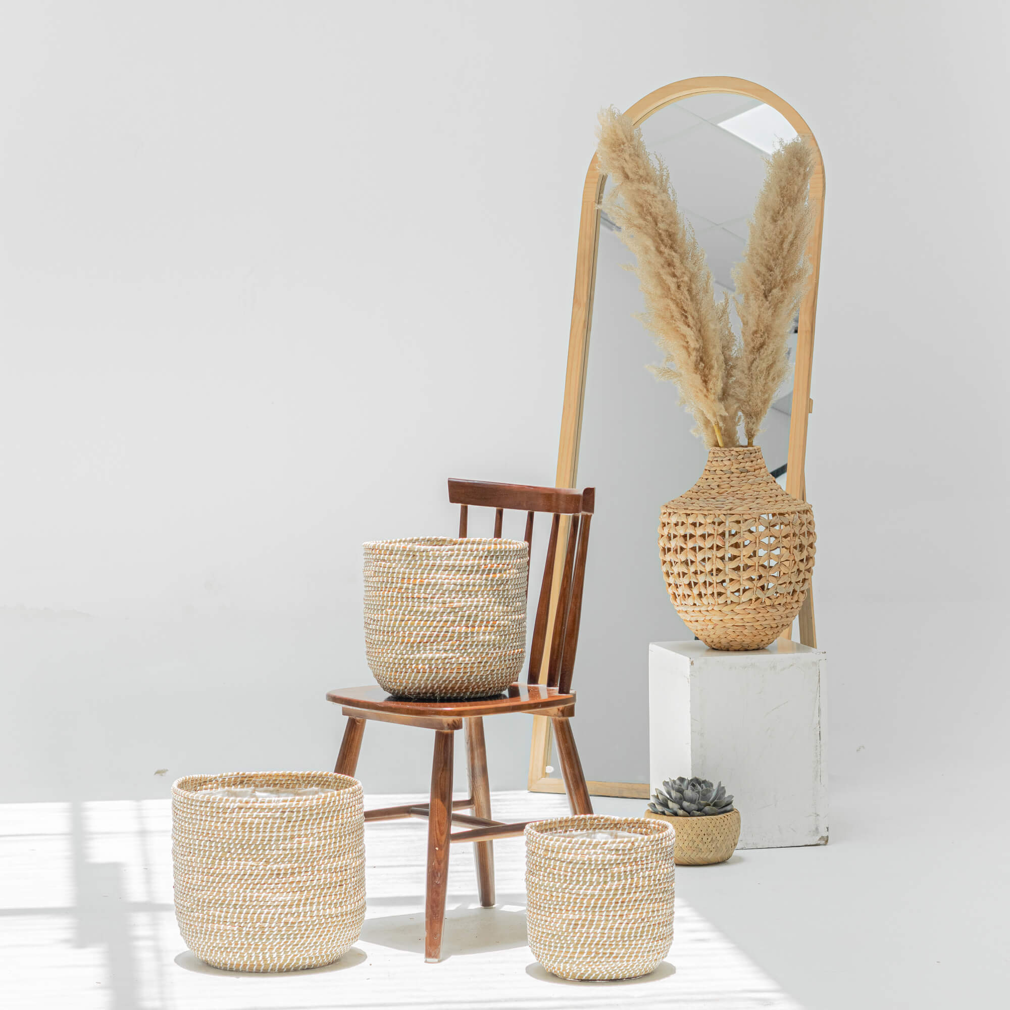 White Seagrass Wicker Scandinavian Plant Pots Wholesale