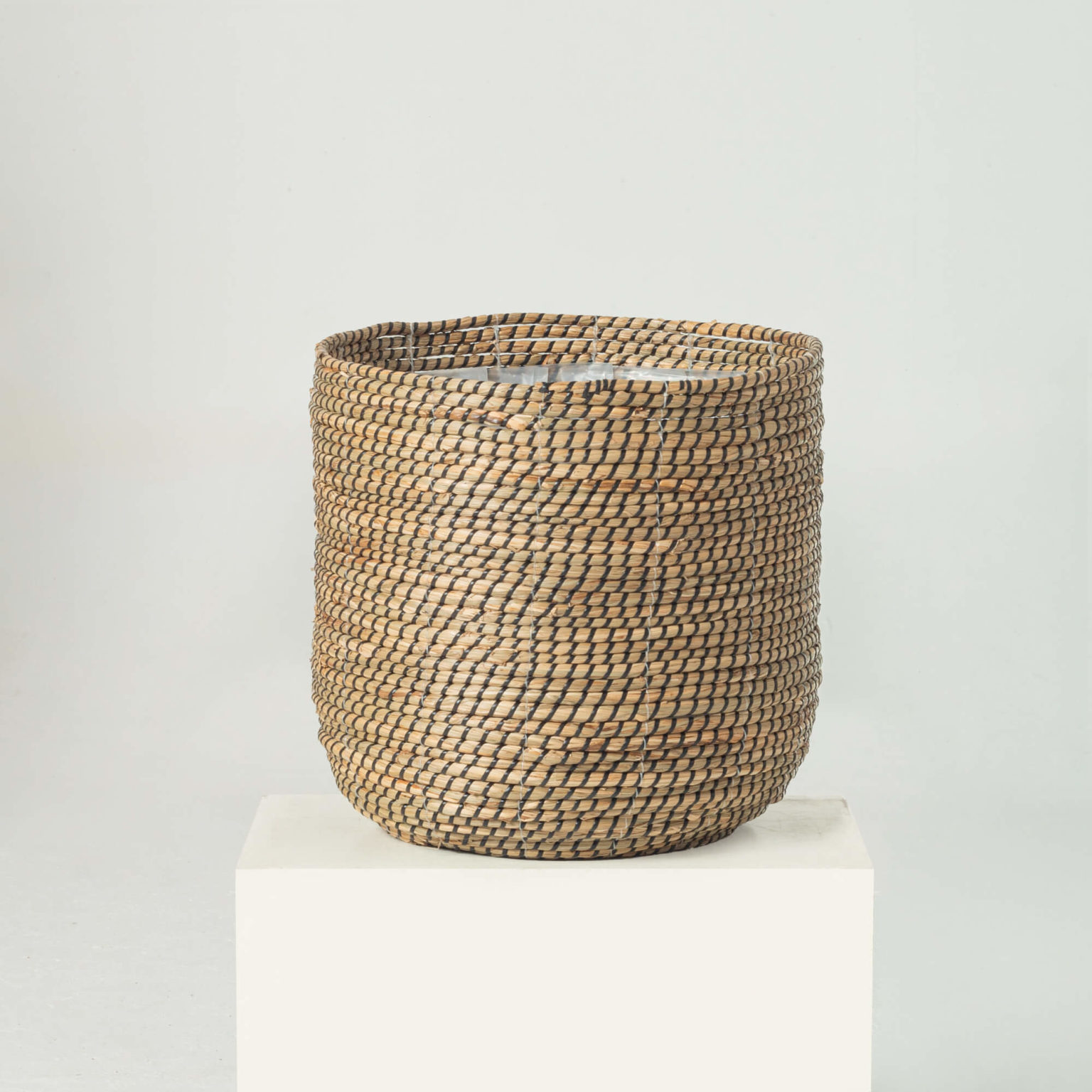 Natural Seagrass Banana Wicker Planters Indoor Wholesale
