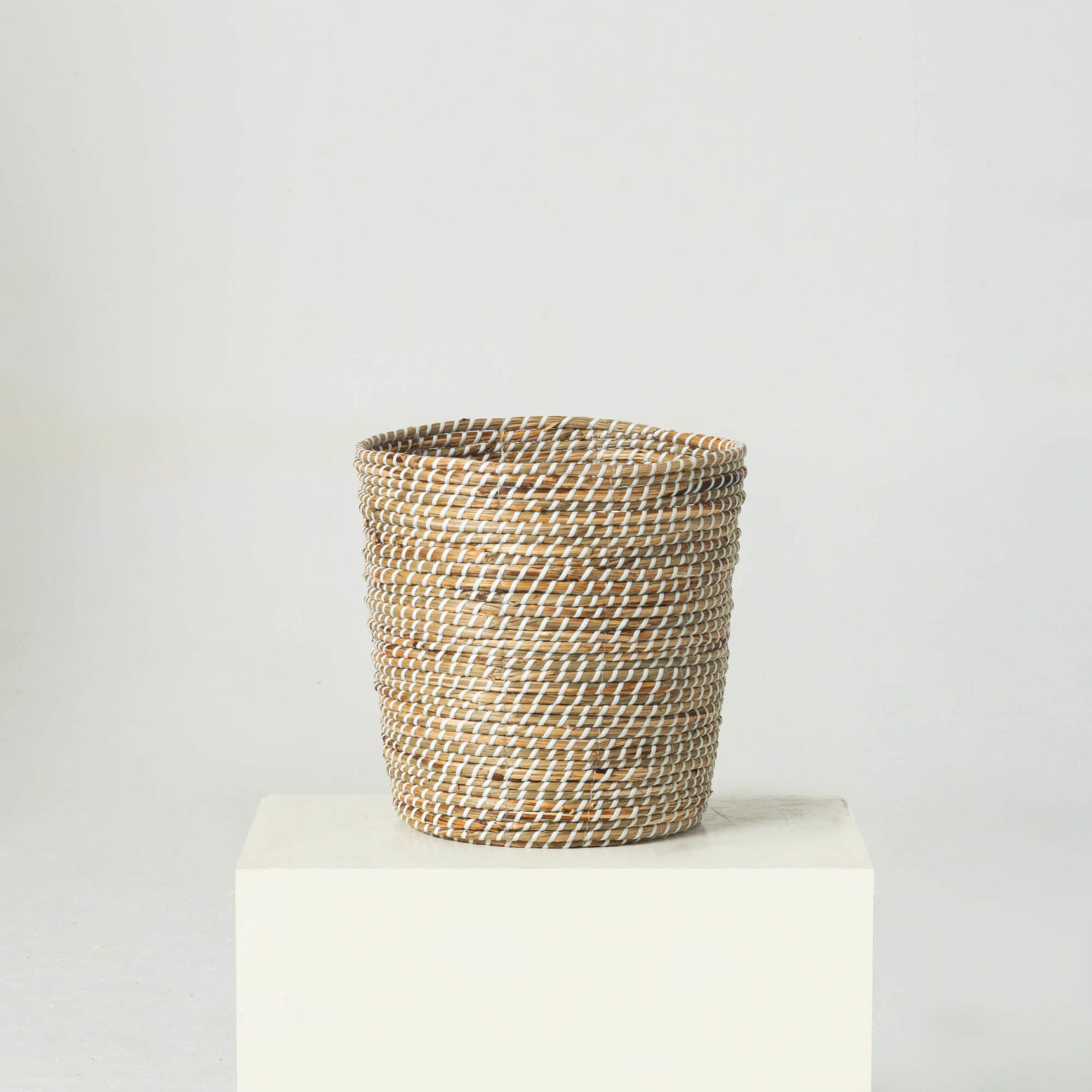 Seagrass Woven Taper Scandinavian Plant Pots Wholesale