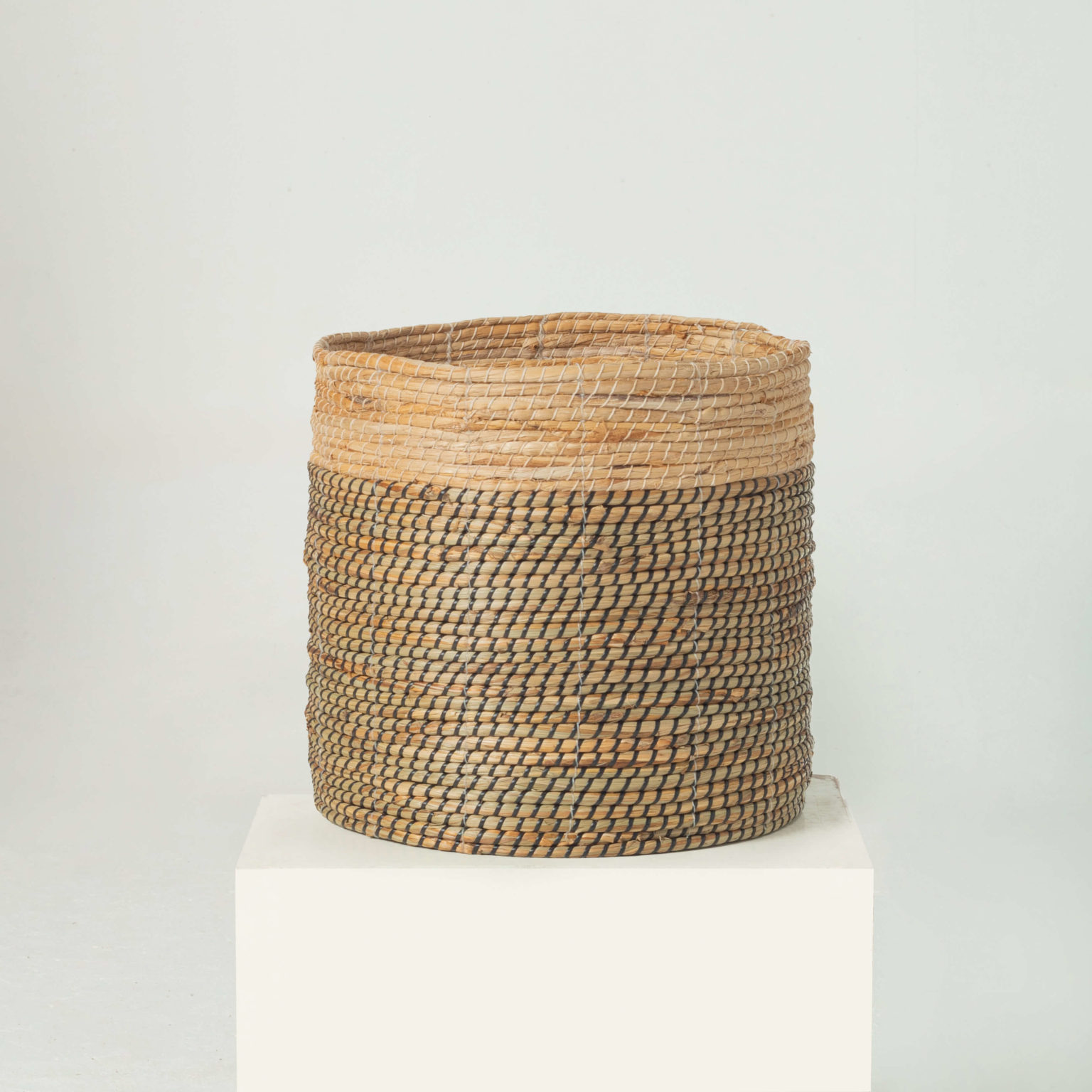 Natural Seagrass Banana Wicker Planters Indoor Wholesale