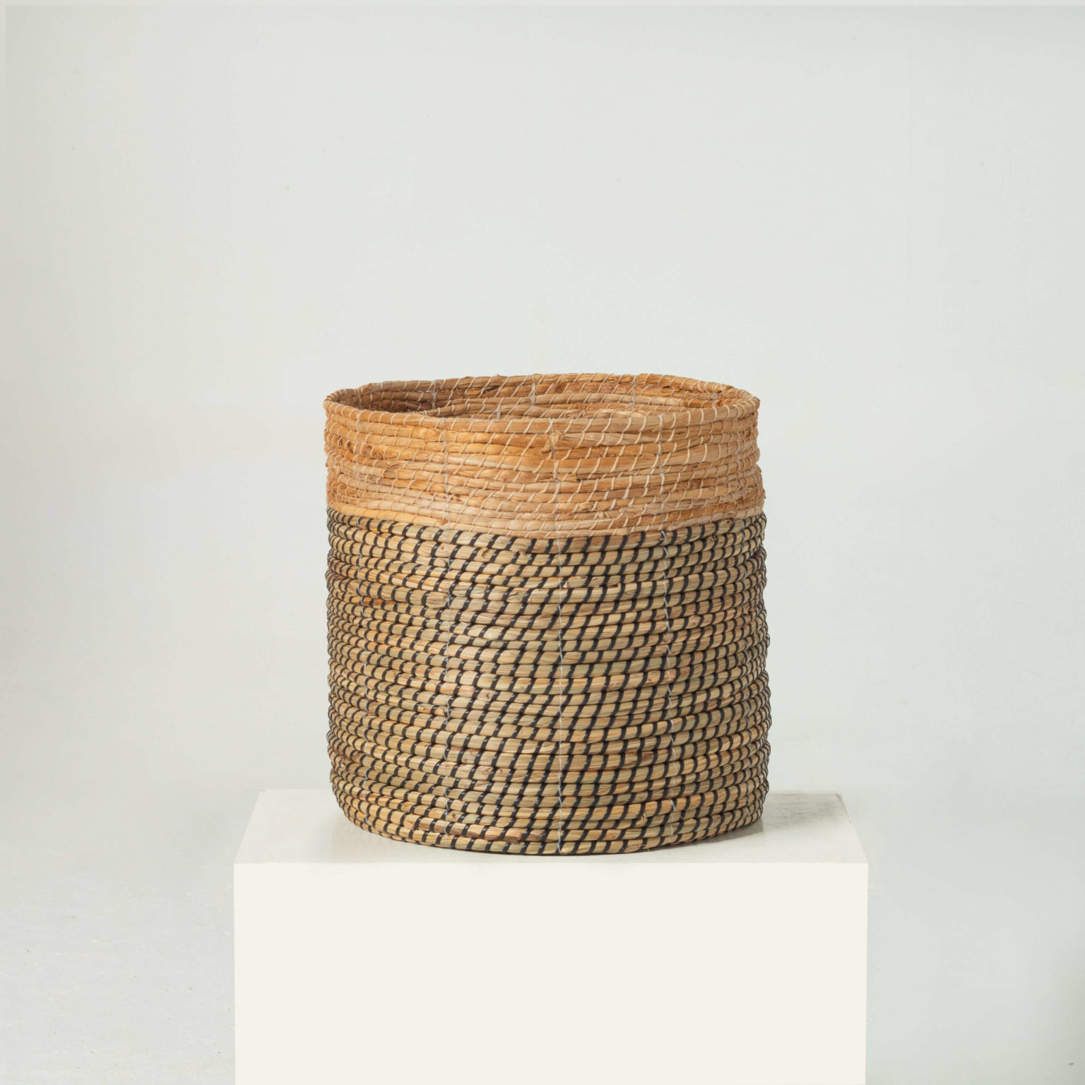 Natural Seagrass Banana Wicker Planters Indoor Wholesale