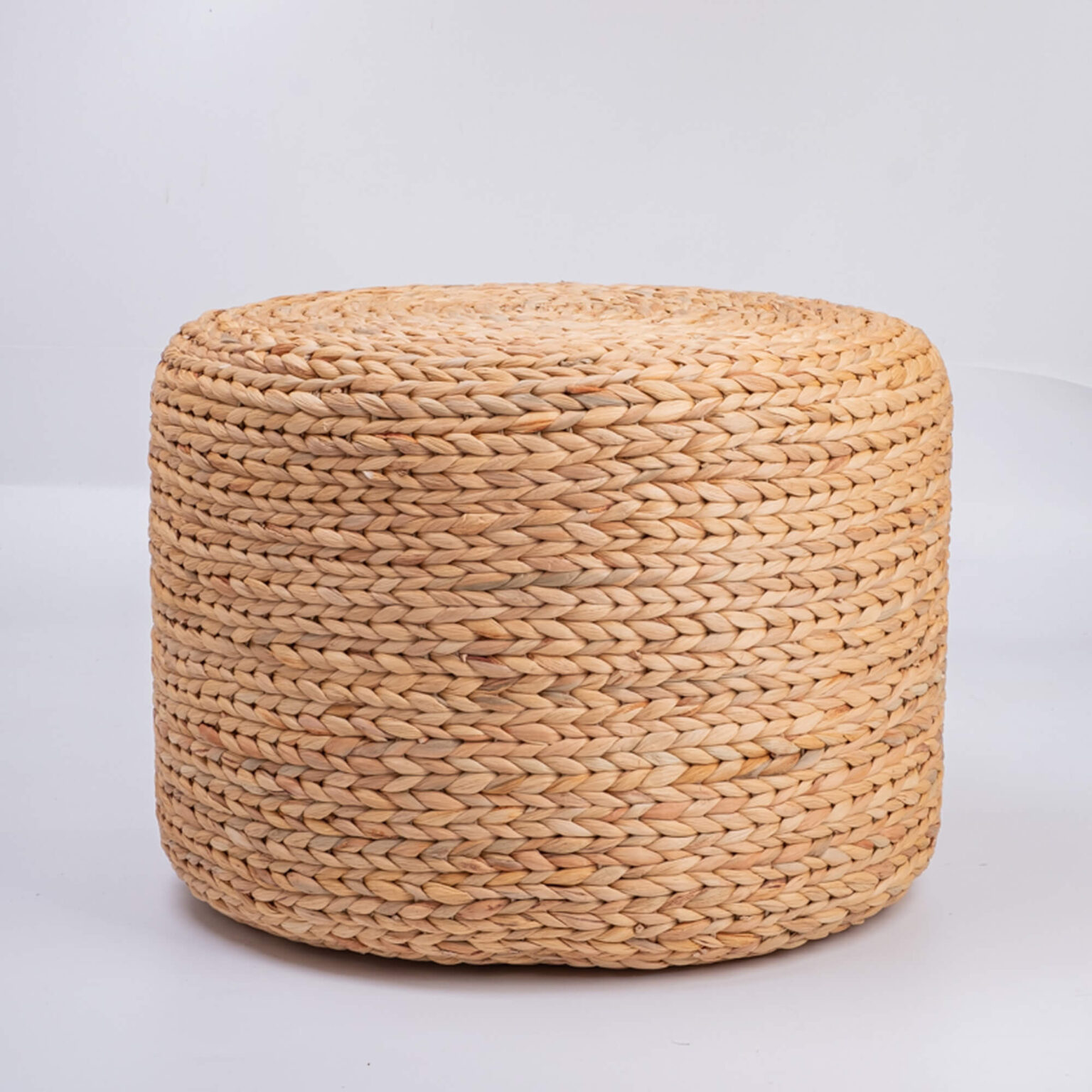 Water Hyacinth Seagrass Round Pouf