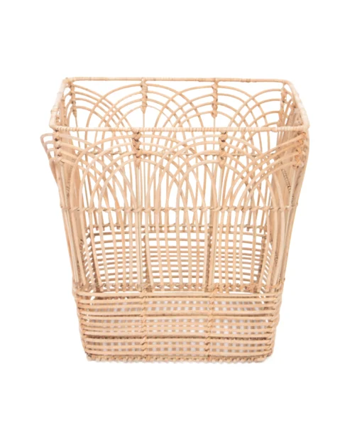 Shop Wholesale Natural Rattan Decorative Storage Basket with metal frame for modern home and office organization. Natural look, sturdy design, and display friendly style. We welcome bulk orders, OEM/ODM collaborations, and private label projects for retailers, wholesalers, sourcing agents, and HORECA buyers.