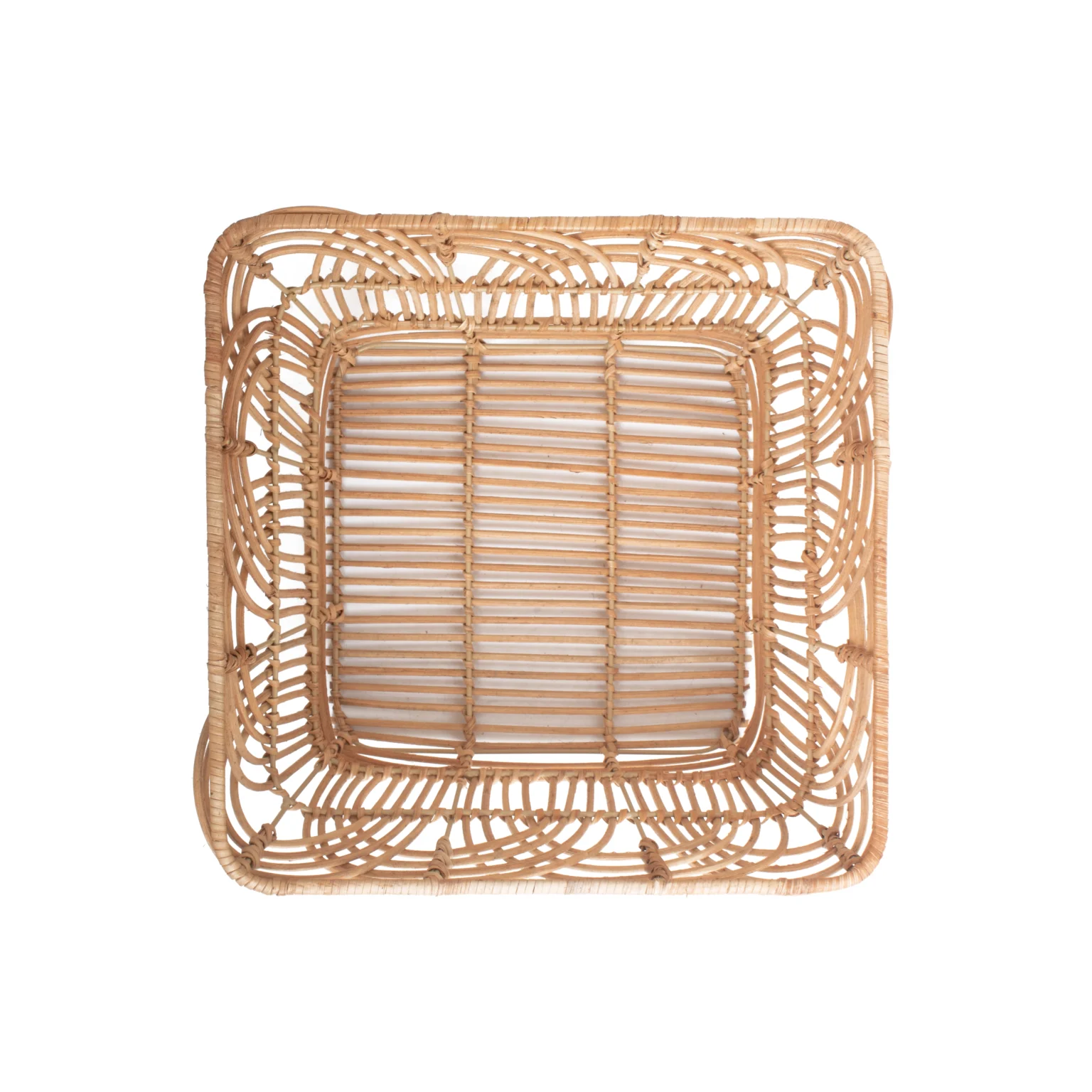 Shop Wholesale Natural Rattan Decorative Storage Basket with metal frame for modern home and office organization. Natural look, sturdy design, and display friendly style. We welcome bulk orders, OEM/ODM collaborations, and private label projects for retailers, wholesalers, sourcing agents, and HORECA buyers.