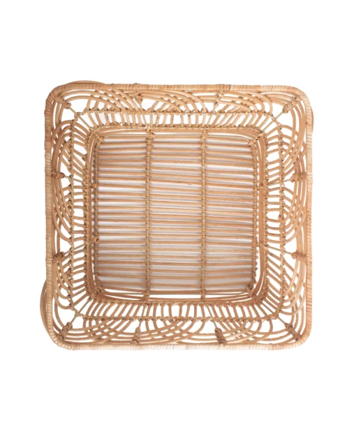Shop Wholesale Natural Rattan Decorative Storage Basket with metal frame for modern home and office organization. Natural look, sturdy design, and display friendly style. We welcome bulk orders, OEM/ODM collaborations, and private label projects for retailers, wholesalers, sourcing agents, and HORECA buyers.