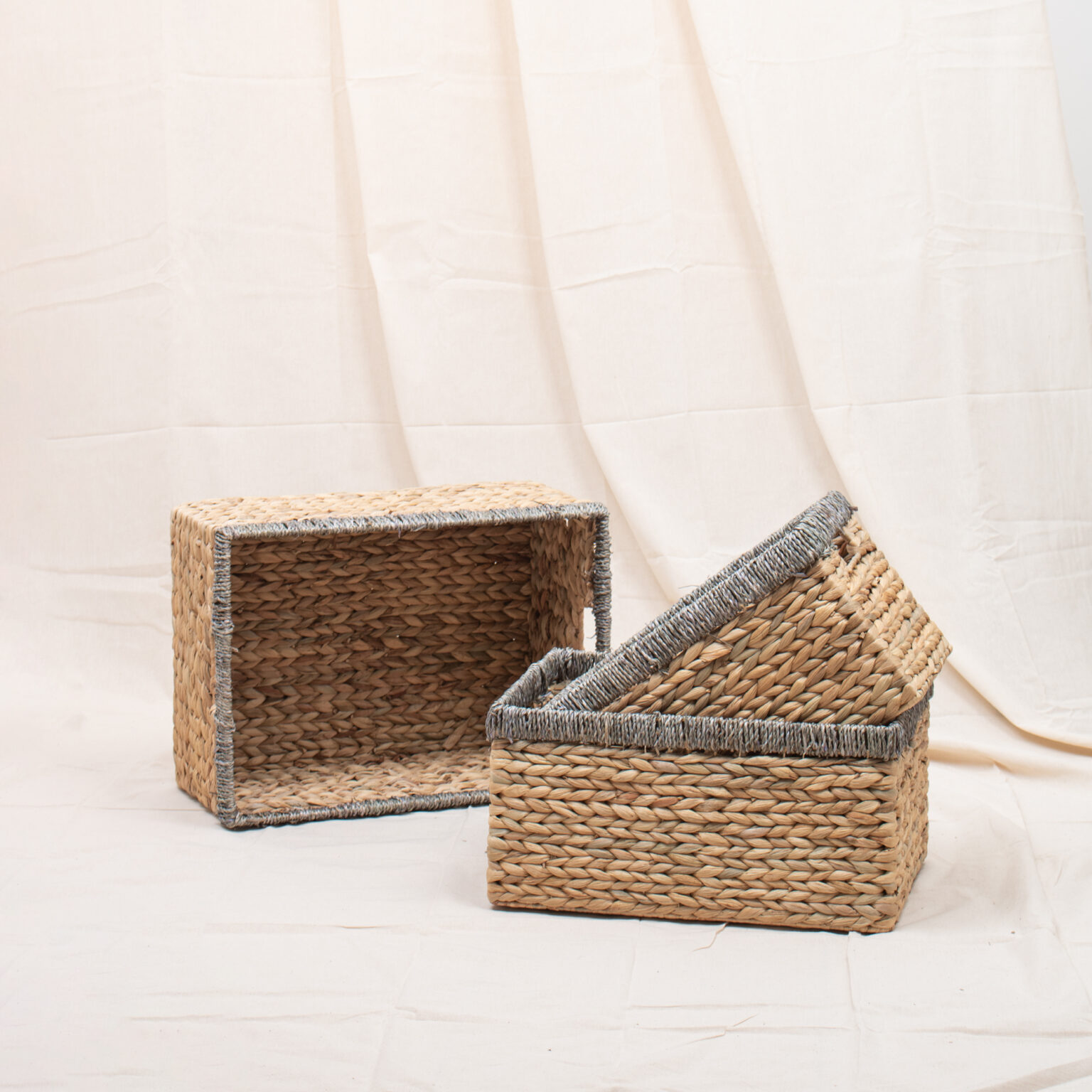 Water Hyacinth Rectangular Storage Bins Basket With Seagrass Rim for Wholesale and Customization