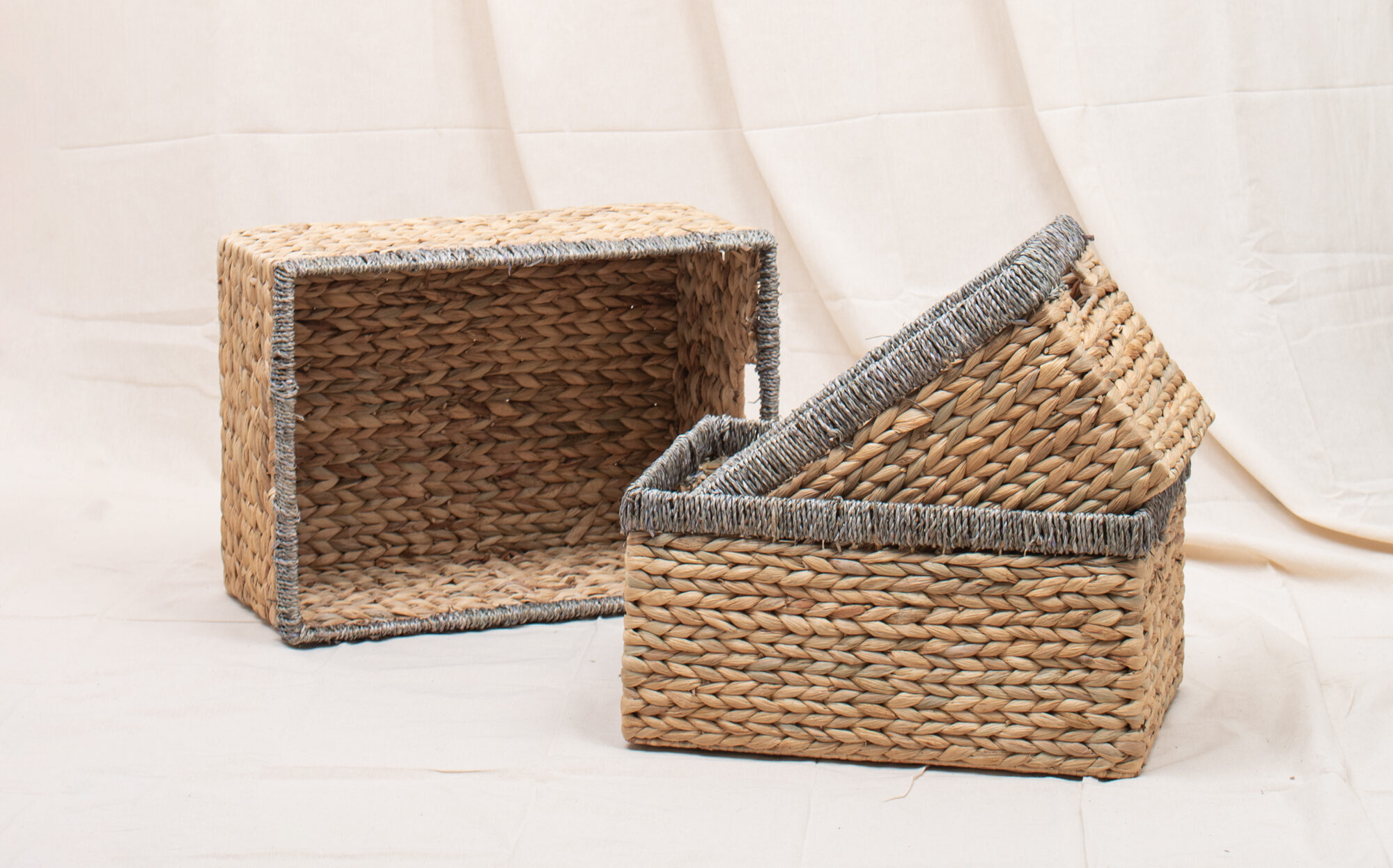 Water Hyacinth Rectangular Storage Bins Basket With Seagrass Rim for Wholesale and Customization