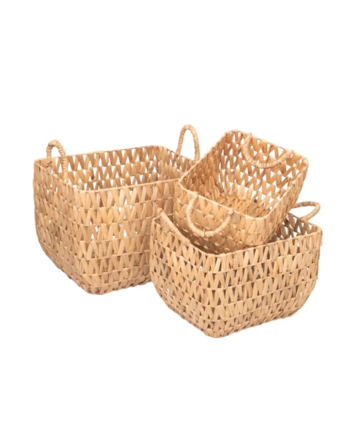 Shop Wholesale Water Hyacinth Laundry basket with lid Set of 3 Modern Design for laundry and storage organization in modern interiors. We welcome bulk orders, OEM/ODM collaborations, and private label projects for retailers, wholesalers, sourcing agents, and HORECA buyers.