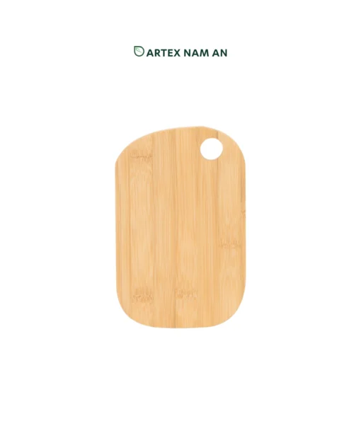Shop Wholesale Sustainable Bamboo Cutting Board for Food Service in organic shape, FSC certified, non toxic and food safe for modern kitchens and HORECA. We welcome bulk orders, OEM/ODM collaborations, and private label projects for retailers, wholesalers, sourcing agents, and HORECA buyers.