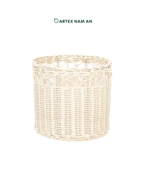 Wholesale Set of 2 Elegant Rattan Planter with open weave details and nylon lining for home décor, flower arrangements, weddings and events. We welcome bulk orders, OEM or ODM collaborations, and private label projects for retailers, wholesalers, sourcing agents, and HORECA buyers.