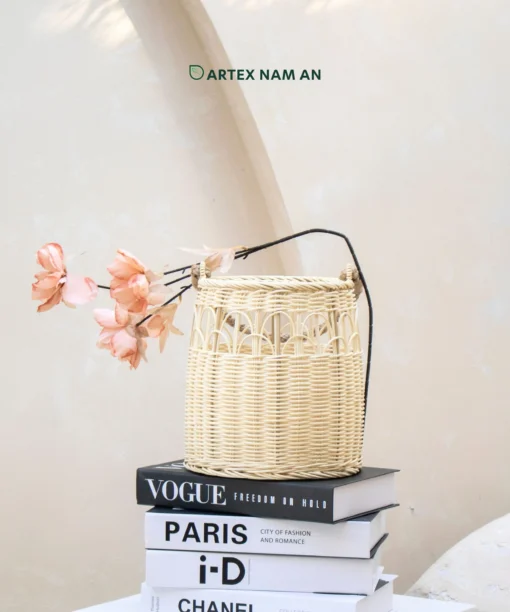 Wholesale Elegant Rattan Lantern with unique open-weave details and nylon lining for home décor, wedding styling and event decoration. Ideal for minimalist, farmhouse, contemporary, bohemian and modern interiors. We welcome bulk orders, OEM/ODM collaborations, and private label projects for retailers, wholesalers, sourcing agents, and HORECA buyers.