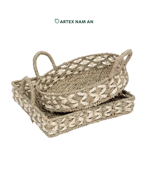 Discover Wholesale Seagrass with Palm leaf Round Storage tra for stylish kitchen and living room organization. Natural, handcrafted tray for farmhouse and bohemian décor. We welcome bulk orders, OEM/ODM collaborations, and private label projects for retailers, wholesalers, sourcing agents, and HORECA buyers.