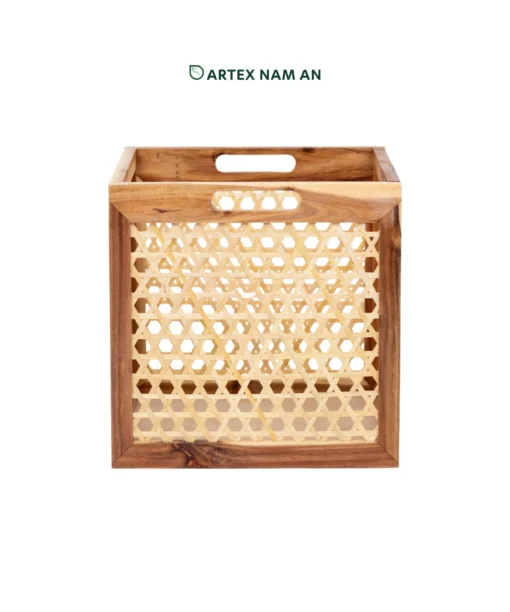 Wholesale Space Saving Acacia wood folding basket, FSC certified knock down cube with woven bamboo detail for IKEA Kallax shelves, office, kitchen and bathroom organization. We welcome bulk orders, OEM/ODM collaborations and private label projects for retailers, wholesalers, sourcing agents and HORECA buyers.