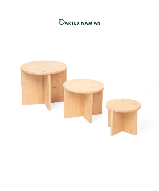 Wholesale Bamboo Plant Stand in a set of 3 for indoor garden styling, home décor, office greenery and HORECA display in modern minimalist interiors. We welcome bulk orders, OEM/ODM collaborations, and private label projects for retailers, wholesalers, sourcing agents, and HORECA buyers.