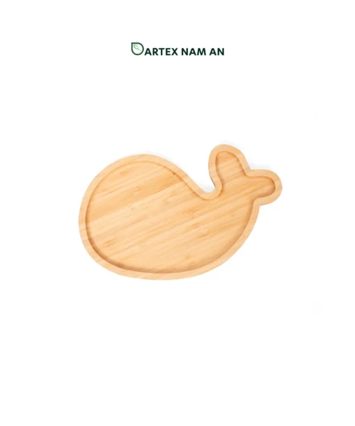 Wholesale Bamboo Serving Tray whale shaped for charcuterie, snacks and casual dining in minimalist and modern interiors. Ideal for home, cafés, restaurants and hotels. We welcome bulk orders, OEM/ODM collaborations and private label projects for retailers, wholesalers, sourcing agents and HORECA buyers.
