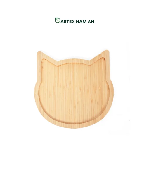Shop Wholesale Bamboo Serving Tray in a playful cat shape for charcuterie, snacks and tabletop service in home, office and HORECA dining. We welcome bulk orders, OEM/ODM collaborations, and private label projects for retailers, wholesalers, sourcing agents, and HORECA buyers.