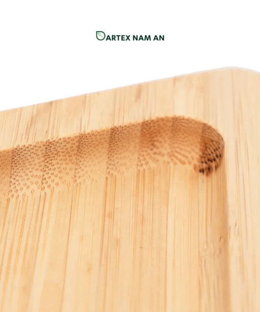 Shop Wholesale Bamboo Serving Tray in a playful cat shape for charcuterie, snacks and tabletop service in home, office and HORECA dining. We welcome bulk orders, OEM/ODM collaborations, and private label projects for retailers, wholesalers, sourcing agents, and HORECA buyers.