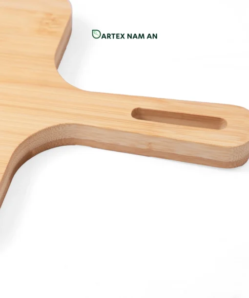 Wholesale Bamboo Serving Tray for charcuterie, snacks, dining and multifunctional use as a light cutting board in modern kitchens and hospitality spaces. Ideal for home, hotel, café and restaurant service. We welcome bulk orders, OEM/ODM collaborations and private label projects for retailers, wholesalers, sourcing agents and HORECA buyers.