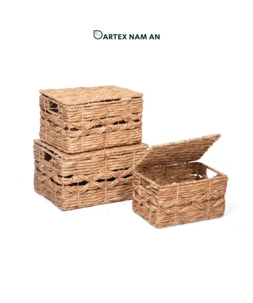 Wholesale Storage Basket made from natural water hyacinth with lid for tidy home, office, HORECA and retail organization in contemporary, modern, coastal and boho chic interiors. We welcome bulk orders, OEM/ODM collaborations and private label projects for retailers, wholesalers, sourcing agents and hospitality buyers.Wholesale Storage Basket made from natural water hyacinth with lid for tidy home, office, HORECA and retail organization in contemporary, modern, coastal and boho chic interiors. We welcome bulk orders, OEM/ODM collaborations and private label projects for retailers, wholesalers, sourcing agents and hospitality buyers.