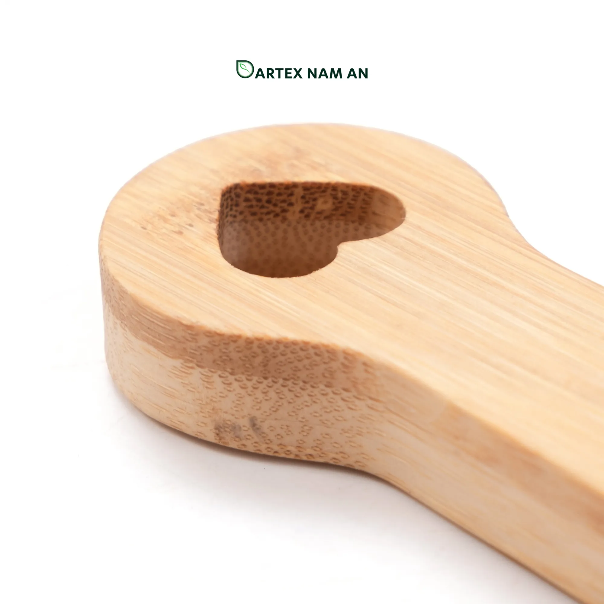 Wholesale Bamboo Serving Tray with Laser Engraved Flower Decoration for Charcuterie, Kitchen and HORECA Dining Wholesale Bamboo Serving Tray with laser engraved flower decoration for charcuterie, snacks and HORECA dining in minimalist and modern interiors. Ideal for home, hotel, café and restaurant use. We welcome bulk orders, OEM/ODM collaborations, and private label projects for retailers, wholesalers, sourcing agents, and HORECA buyers.