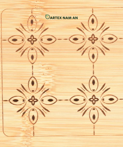 Wholesale Bamboo Serving Tray with decorative laser engraving pattern for dinner, lunch and service in modern kitchens, cafés, restaurants and hotels. Ideal for minimalist and contemporary interiors. We welcome bulk orders, OEM/ODM collaborations and private label projects for retailers, wholesalers, sourcing agents and HORECA buyers.