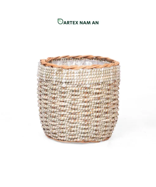 Wholesale Planter made from seagrass and rattan core for indoor gardens and modern interiors. Ideal for contemporary, midcentury, modern and Japandi style homes, HORECA spaces and retail décor. We welcome bulk orders, OEM or ODM collaborations and private label projects for retailers, wholesalers, sourcing agents and HORECA buyers.