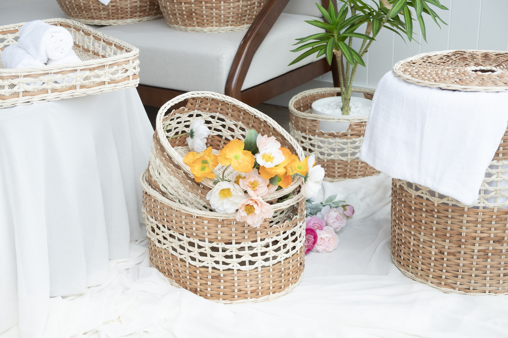 Wholesale Storage Basket made from rattan core for modern home, office, kitchen and bathroom organization in contemporary, midcentury and boho chic interiors. We welcome bulk orders, OEM/ODM collaborations, and private label projects for retailers, wholesalers, sourcing agents and HORECA buyers.
