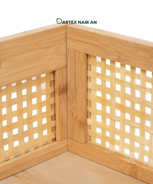 Optimize shipping costs and storage space with our knock-down Wholesale Storage Basket. Crafted from sustainable natural bamboo with breathable woven panels and dual handles. Ideal for HORECA, modern offices, and home retail. Flat-pack design ensures low freight costs. Bulk ready.