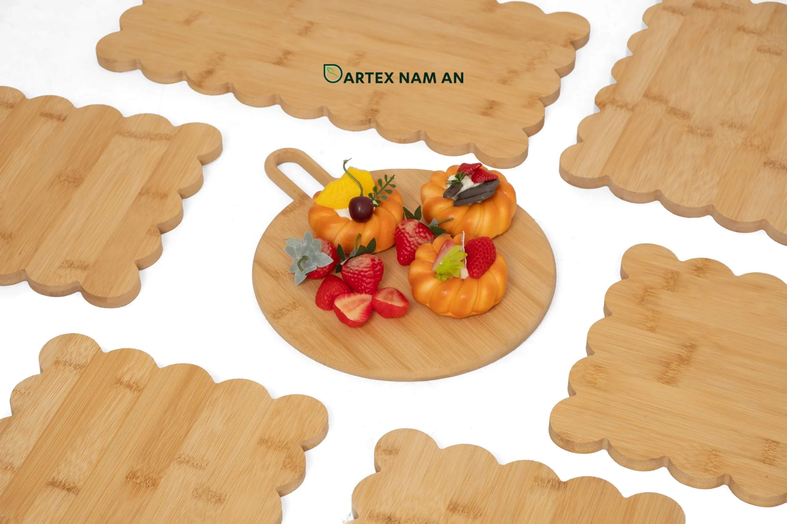 Wholesale Serving Board made from Bamboo Charcuterie Platter for HORECA, Retail, and Corporate Gifting